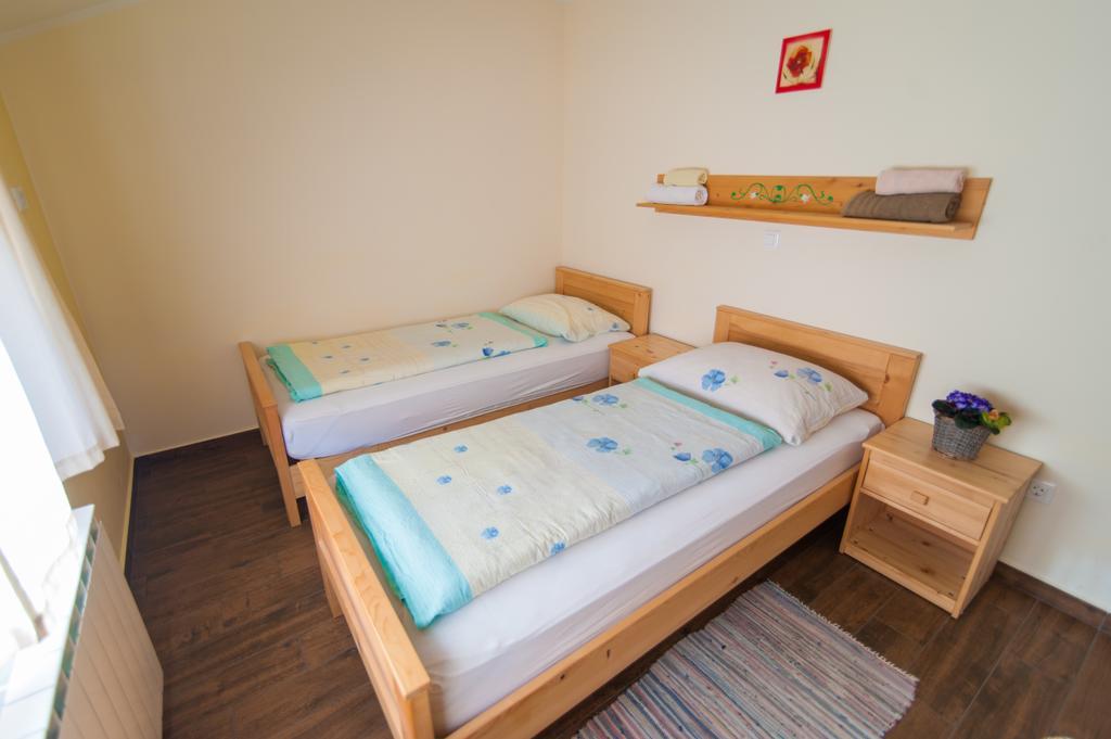 Tourist Farm Pri Kafolu Vila Tolmin Quarto foto
